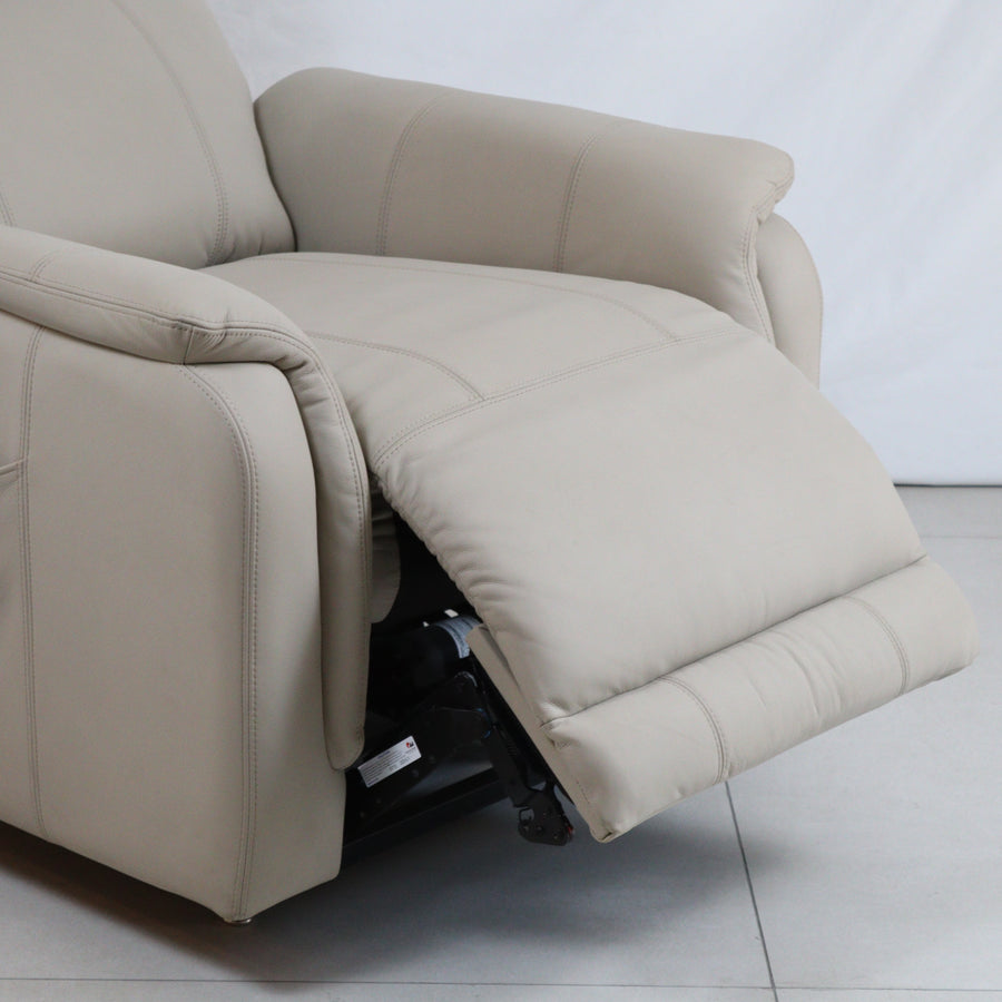 Eterna Motion Lift Recliner