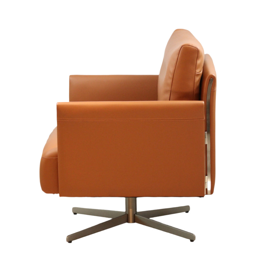 Munich Leather Hinge Chair